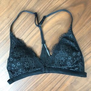 LIKE NEW- Victoria Secret Bralette 💕